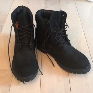 black timberland 6” premium boots